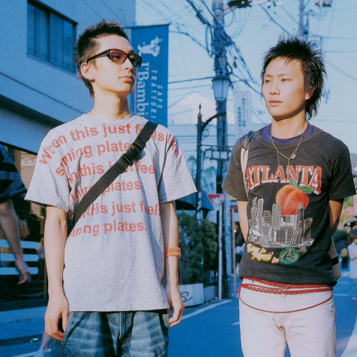 FRUiTS Magazine No. 12 (2002)
