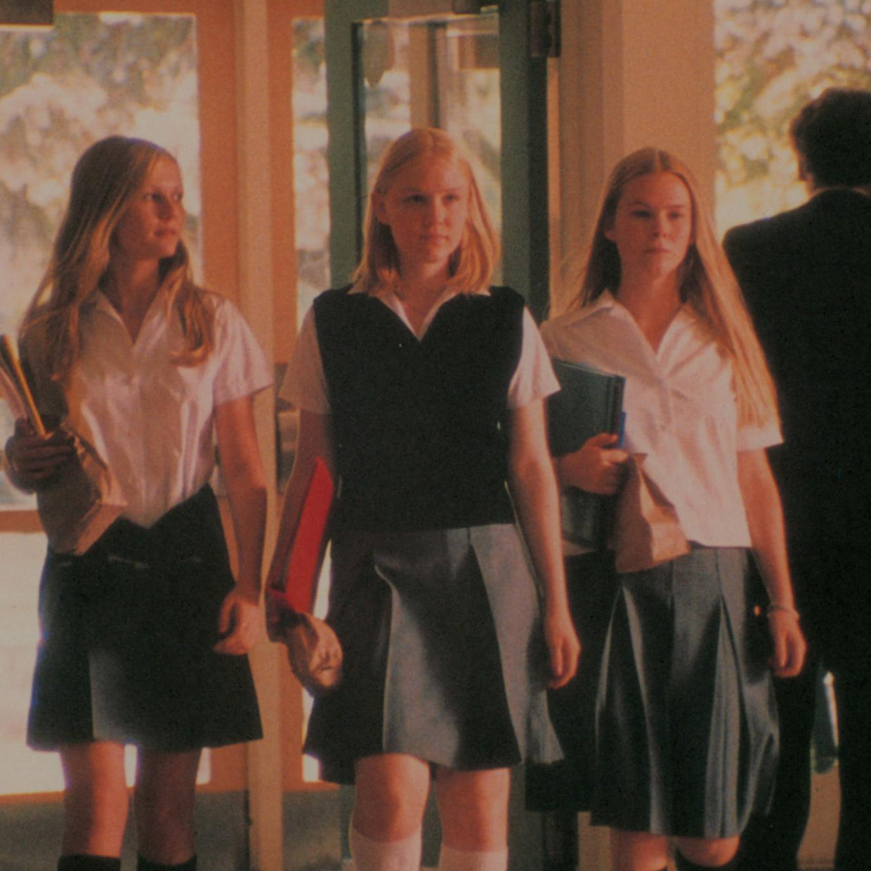 The Virgin Suicides - Sofia Coppola (Petit Grand, 2000)