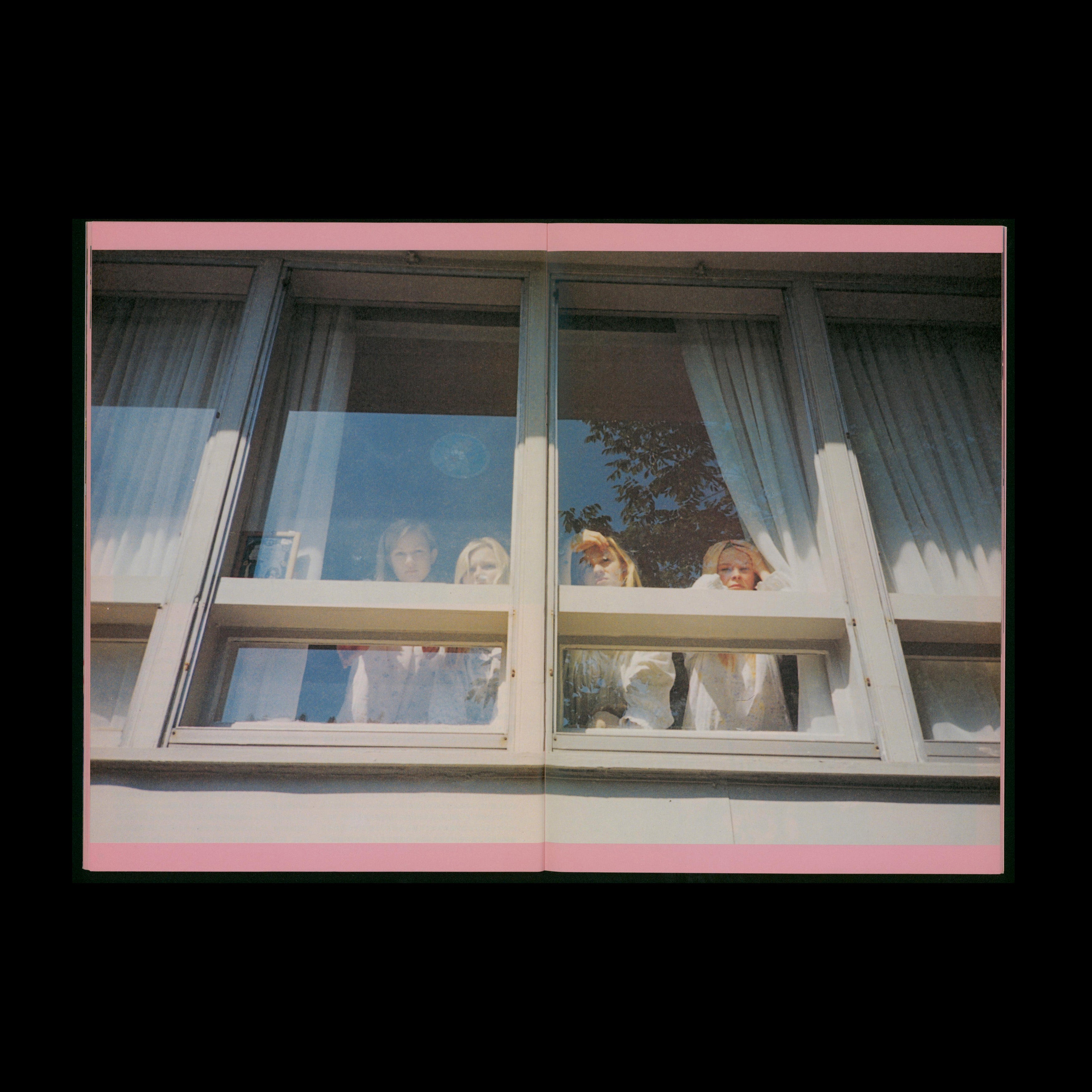 The Virgin Suicides dir. Sofia Coppola - Cinema Rise no. 96 (2000)